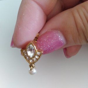 Vintage Rhinestone and pearl clip-on earrings